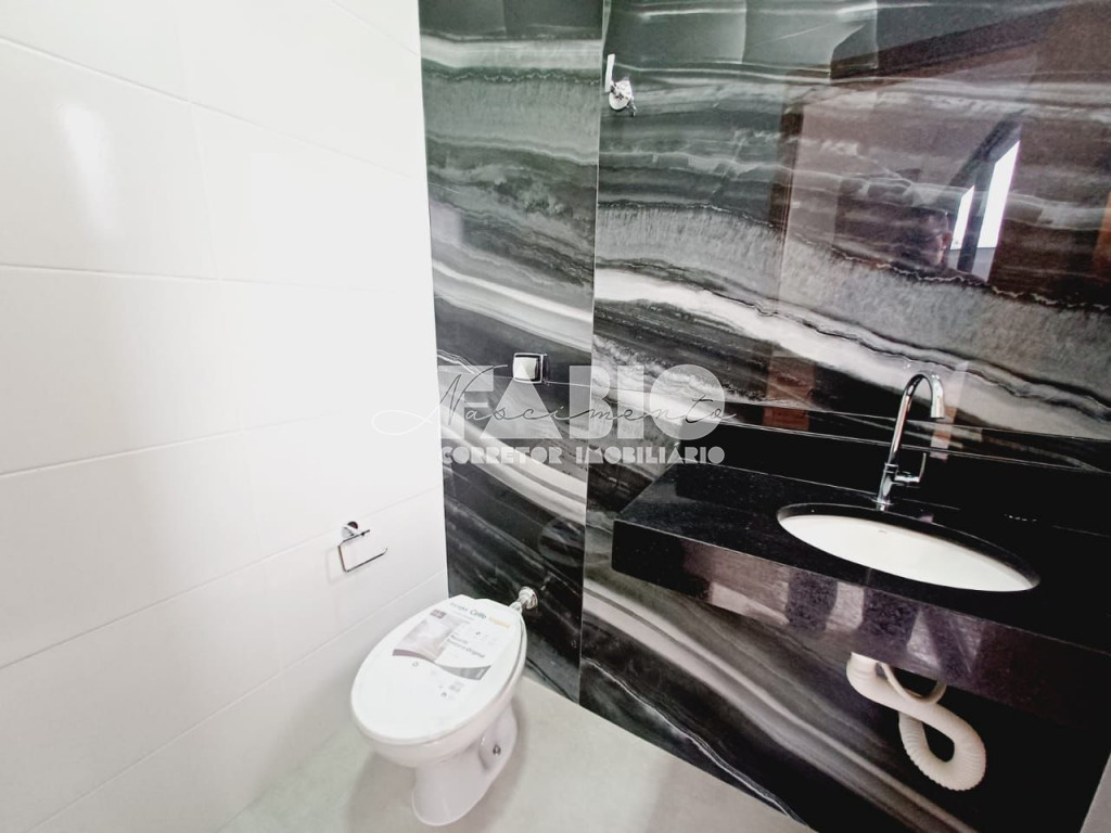 Casa com 3 quartos à venda, 120m² — foto 2 de 14