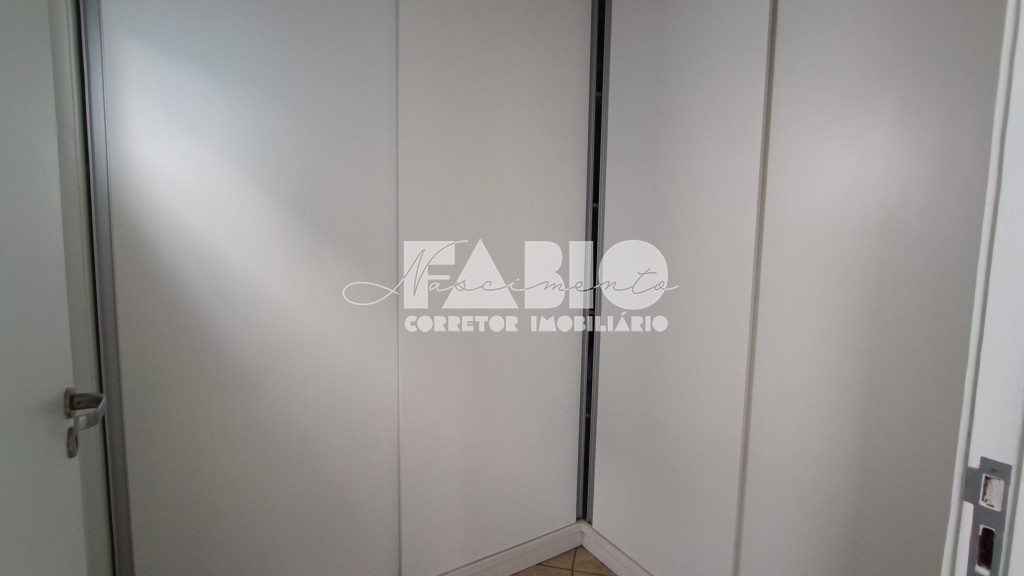 Casa de Condomínio com 3 quartos à venda, 223m² — foto 11 de 27