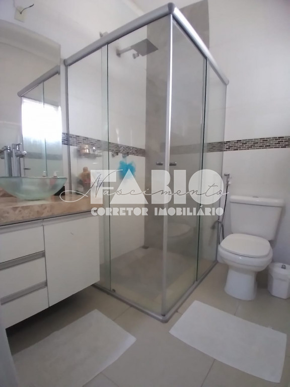 Casa de Condomínio com 3 quartos à venda, 218m² — foto 18 de 19