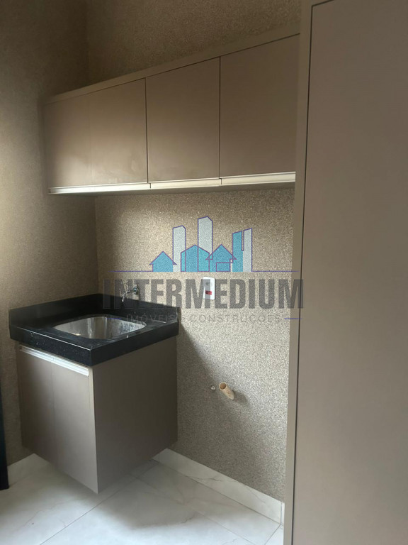 Casa de Condomínio com 3 quartos à venda, 198m² — foto 4 de 27