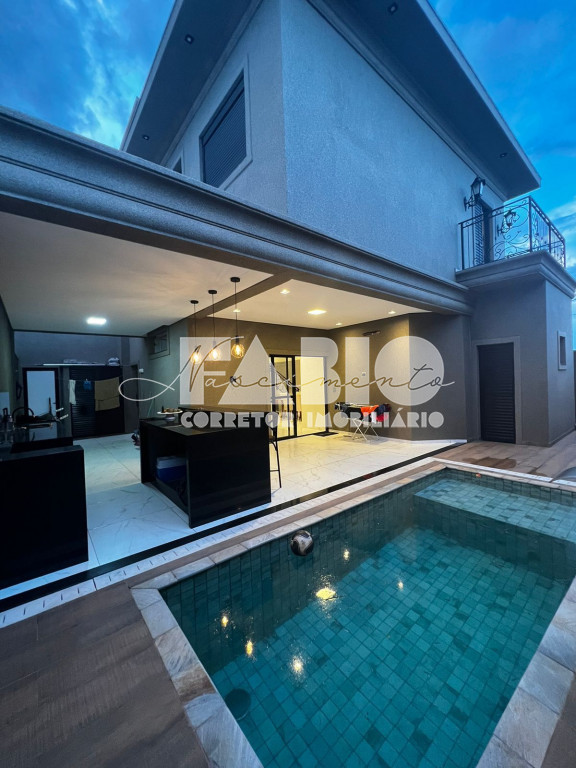 Casa de Condomínio com 3 quartos à venda, 250m² — foto 13 de 16
