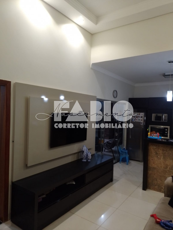 Casa com 2 quartos à venda, 140m² — foto 2 de 28