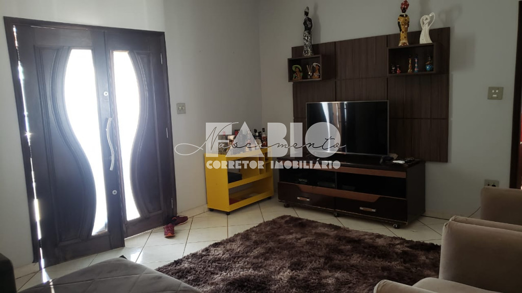 Casa com 3 quartos à venda, 220m² — foto 8 de 17