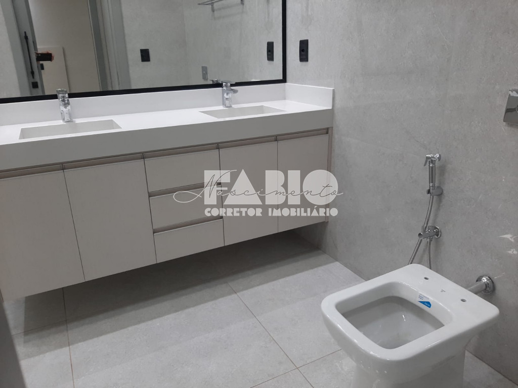 Casa de Condomínio com 3 quartos à venda, 260m² — foto 15 de 29