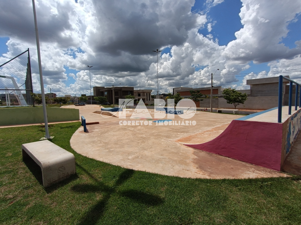 Casa de Condomínio com 3 quartos à venda, 253m² — foto 25 de 29