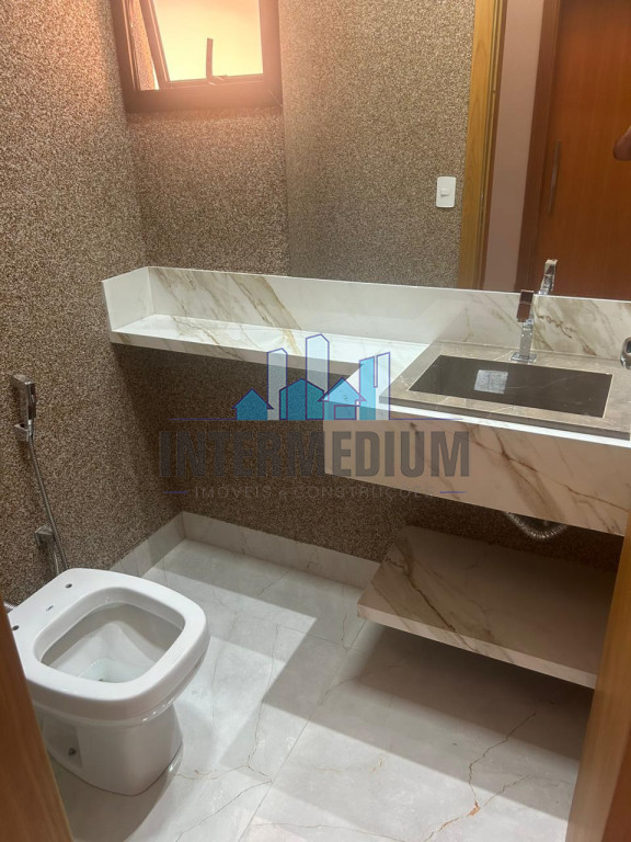 Casa de Condomínio com 3 quartos à venda, 198m² — foto 15 de 27