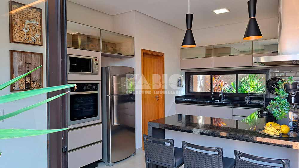 Casa de Condomínio com 3 quartos à venda, 200m² — foto 19 de 30