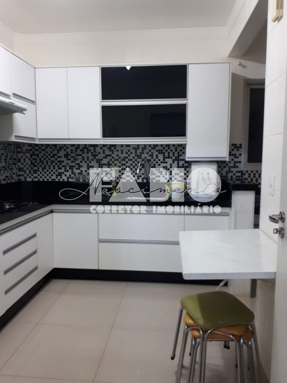 Apartamento com 2 quartos à venda, 80m² — foto 7 de 18