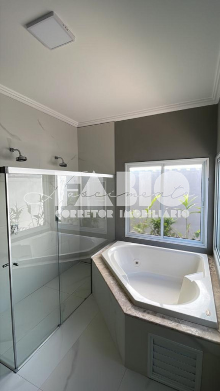 Casa de Condomínio com 3 quartos à venda, 238m² — foto 16 de 19