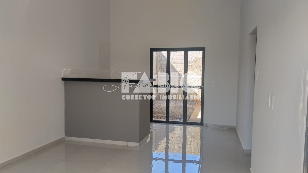 Casa com 3 quartos à venda, 74m² — foto 3 de 9