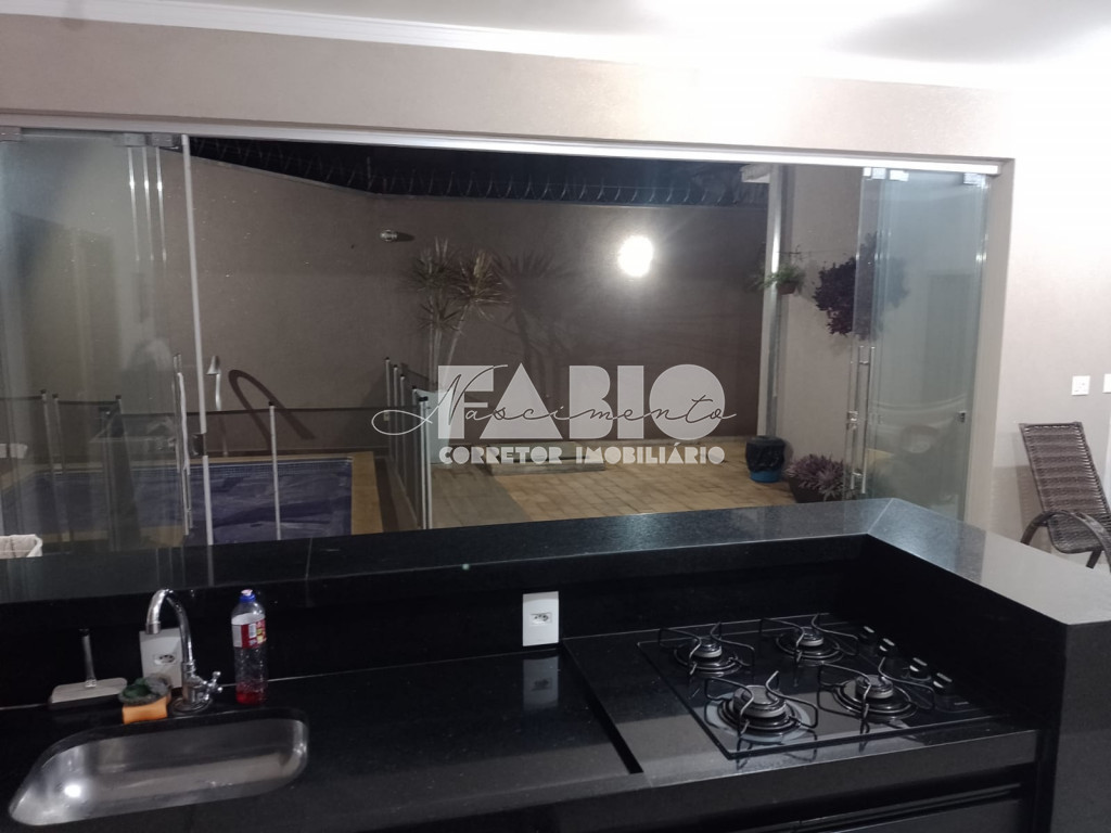 Casa com 2 quartos à venda, 140m² — foto 4 de 28