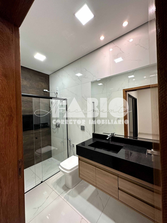 Casa de Condomínio com 3 quartos à venda, 227m² — foto 8 de 29