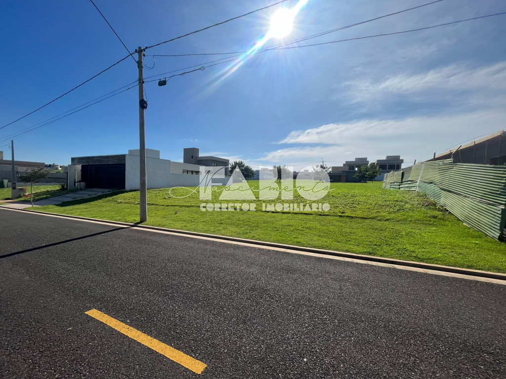 Terreno / Lote / Condomínio  à venda, 309m² — foto 2 de 7