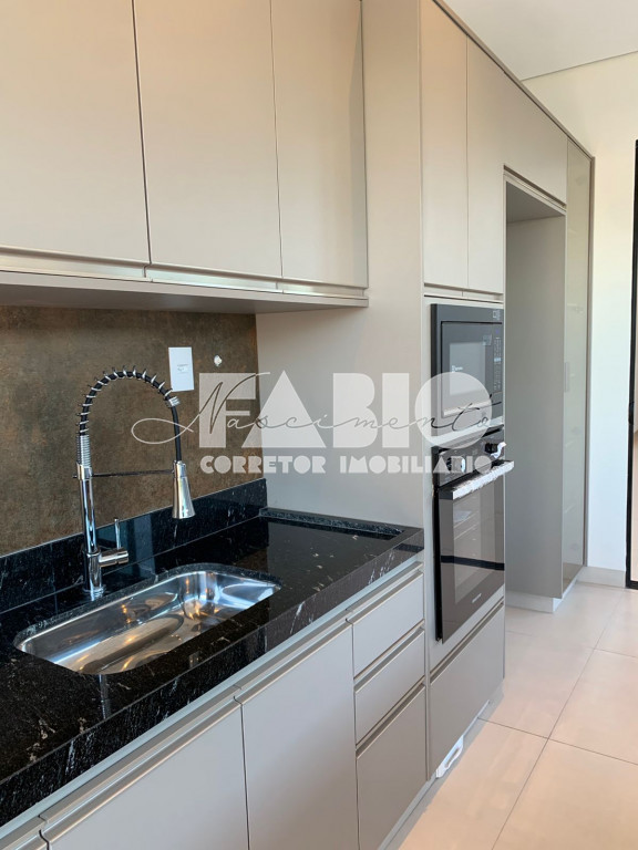 Casa de Condomínio com 3 quartos à venda, 210m² — foto 17 de 30