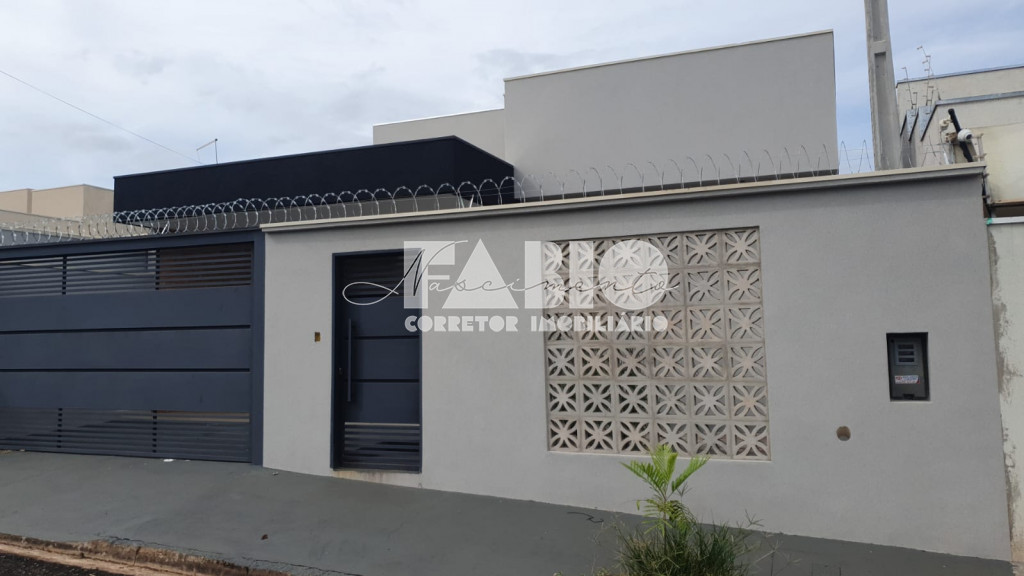 Casa com 2 quartos à venda, 100m² — foto 2 de 13