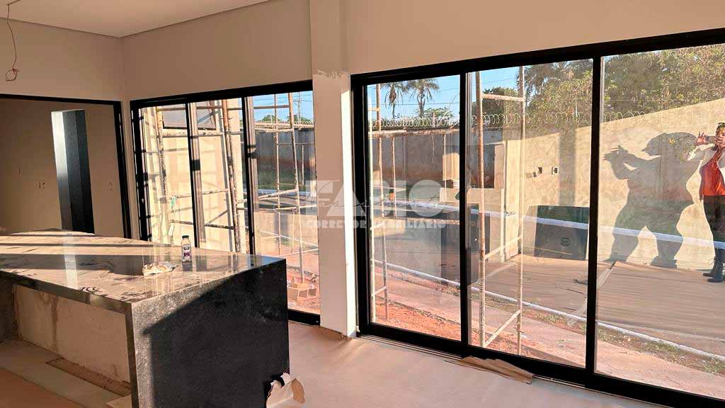 Casa de Condomínio com 3 quartos à venda, 202m² — foto 14 de 18