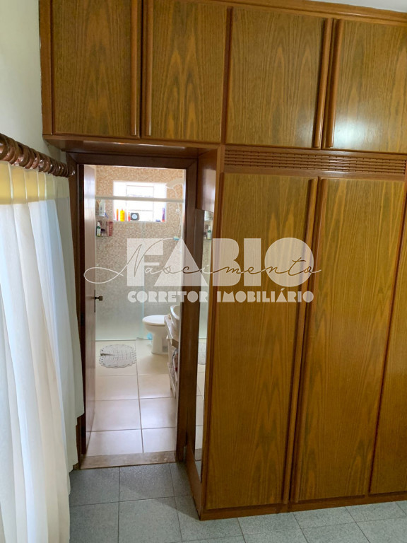 Casa com 3 quartos à venda, 180m² — foto 8 de 21