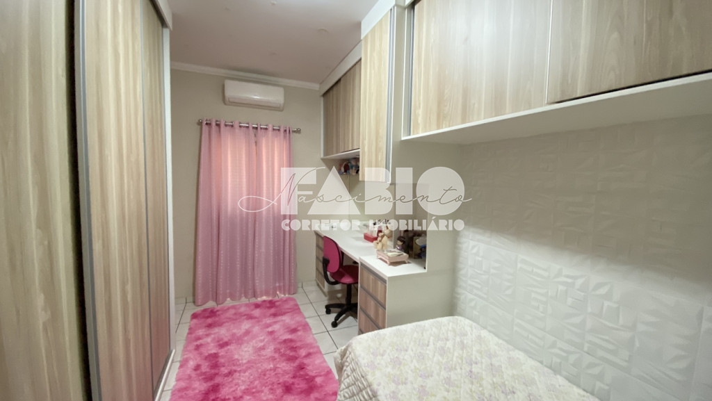 Casa com 2 quartos à venda, 120m² — foto 2 de 16