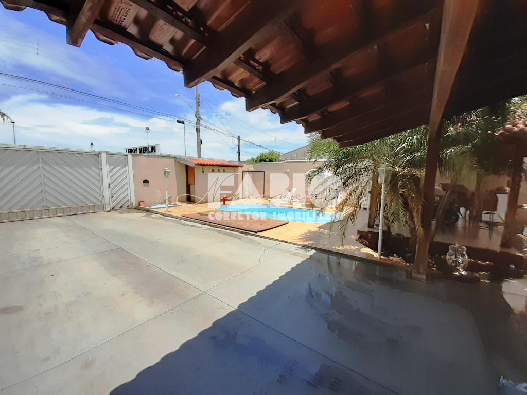 Casa com 3 quartos à venda, 220m² — foto 10 de 17