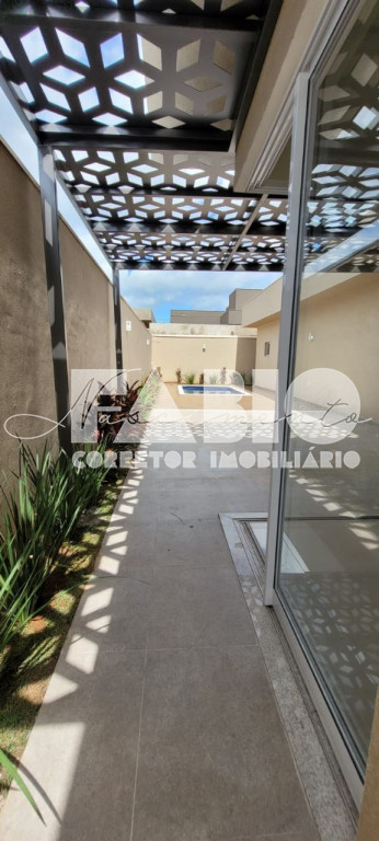 Casa de Condomínio com 3 quartos à venda, 180m² — foto 4 de 29