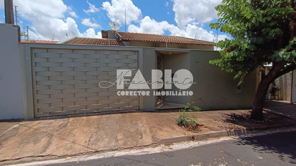 Casa com 3 quartos à venda, 153m² — foto 1 de 19