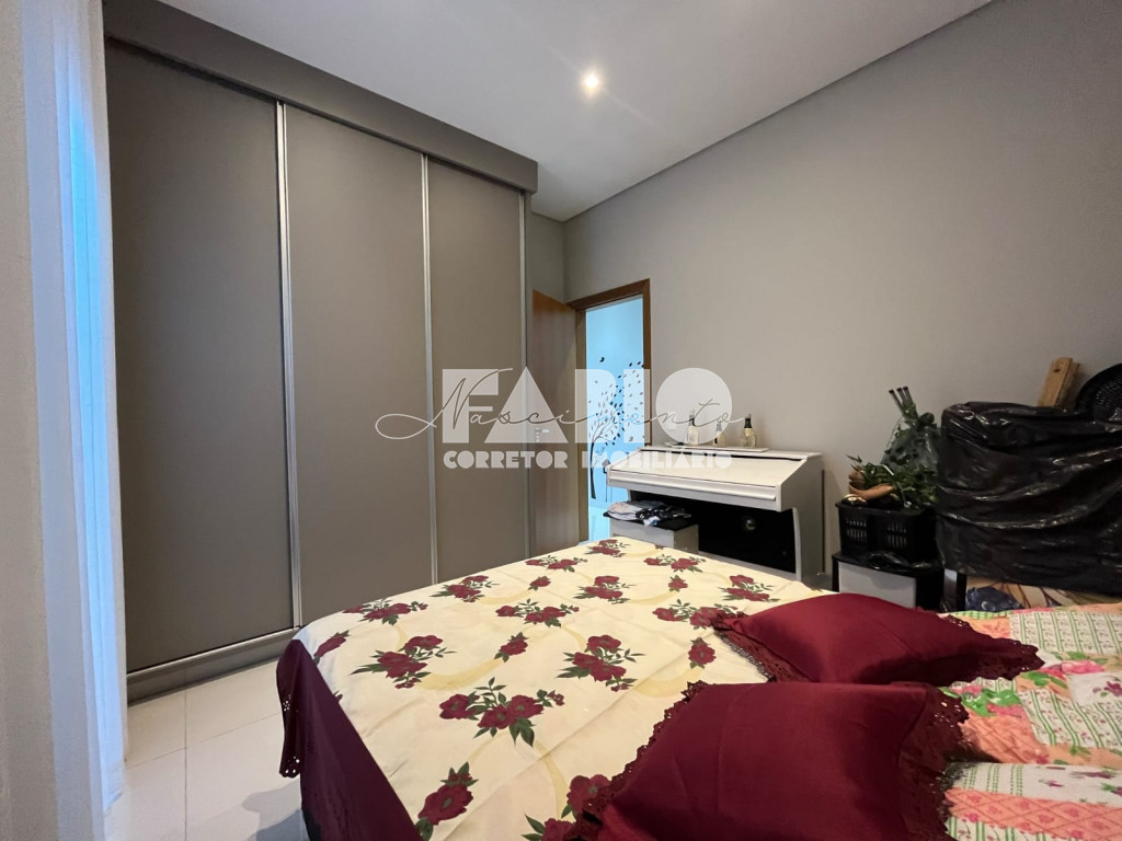 Casa de Condomínio com 4 quartos à venda, 250m² — foto 12 de 29