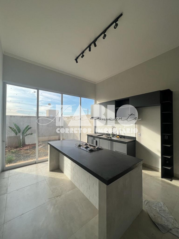Casa com 2 quartos à venda, 90m² — foto 2 de 6
