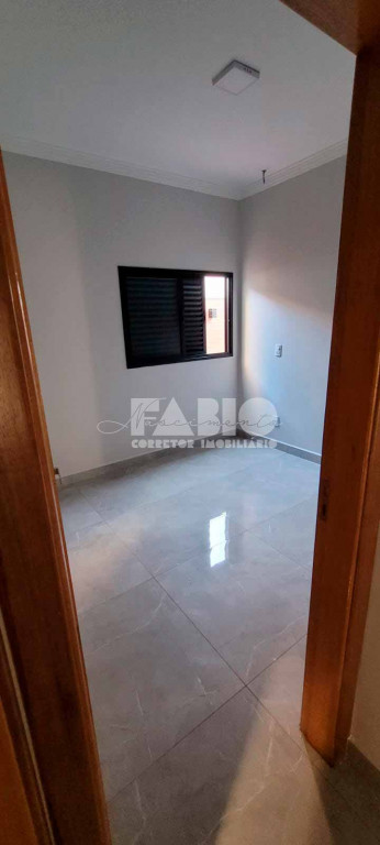 Casa de Condomínio com 3 quartos à venda, 135m² — foto 2 de 16
