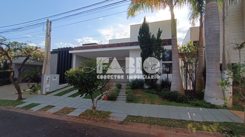 Casa de Condomínio com 4 quartos à venda, 164m² — foto 1 de 26