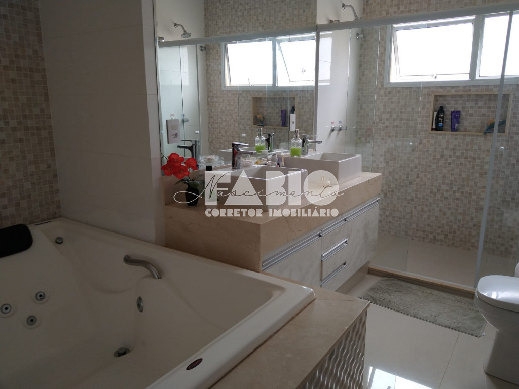 Casa de Condomínio com 4 quartos à venda, 340m² — foto 14 de 28