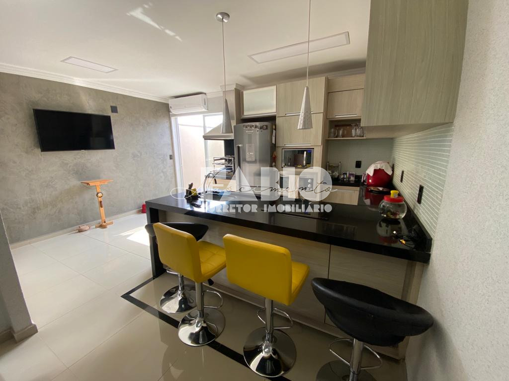 Casa de Condomínio com 3 quartos à venda, 140m² — foto 1 de 30