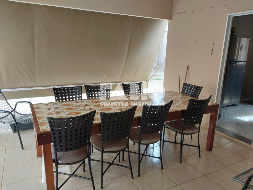 Casa com 3 quartos à venda, 250m² — foto 12 de 21