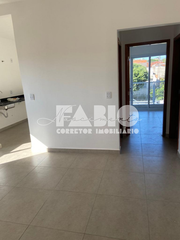 Apartamento com 2 quartos à venda, 75m² — foto 1 de 20