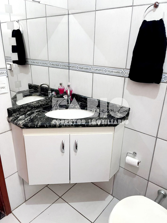 Casa com 3 quartos à venda, 165m² — foto 18 de 25