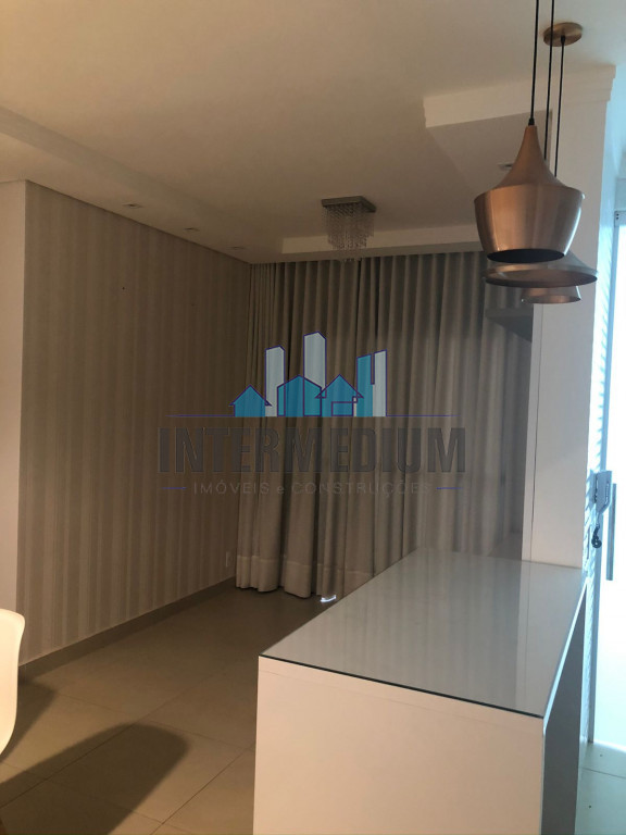Apartamento com 3 quartos à venda, 77m² — foto 2 de 20
