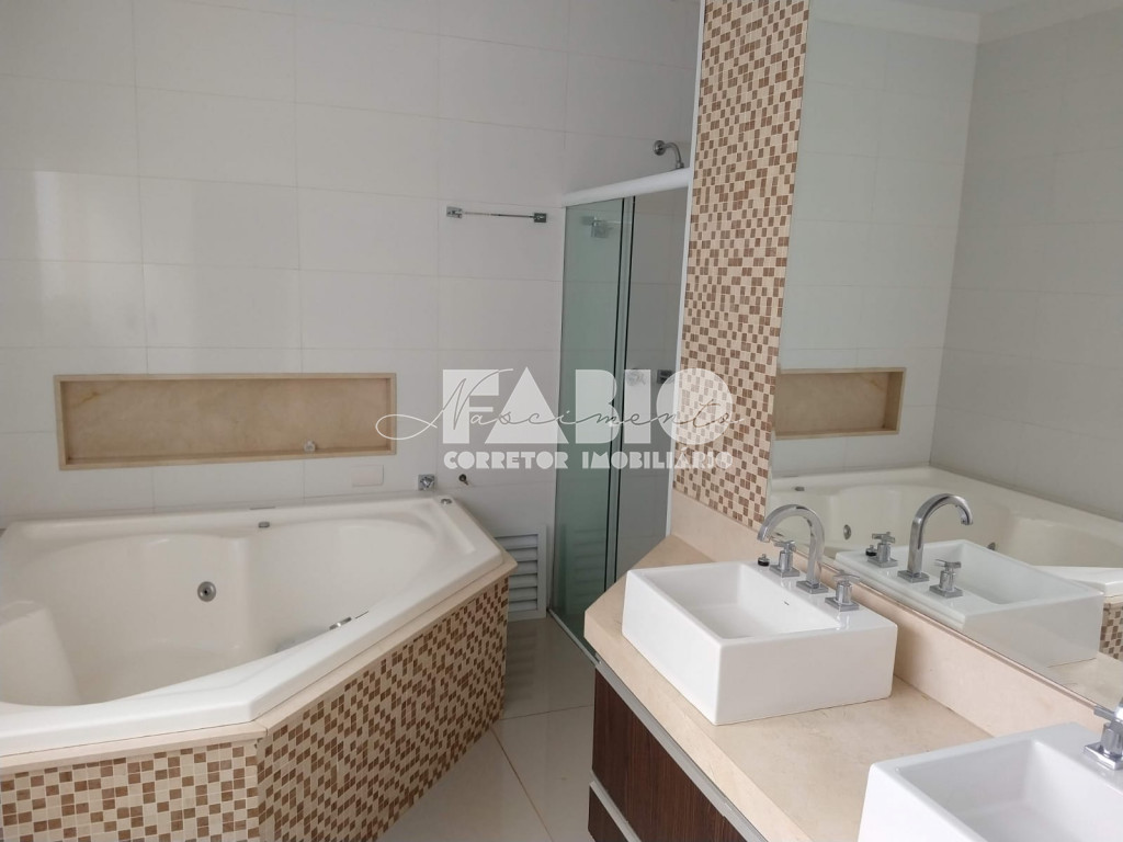 Casa de Condomínio com 3 quartos à venda, 221m² — foto 10 de 15