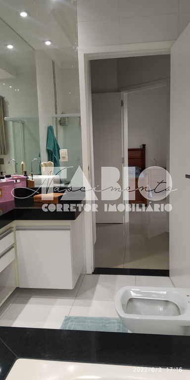 Casa de Condomínio com 3 quartos à venda, 236m² — foto 9 de 30