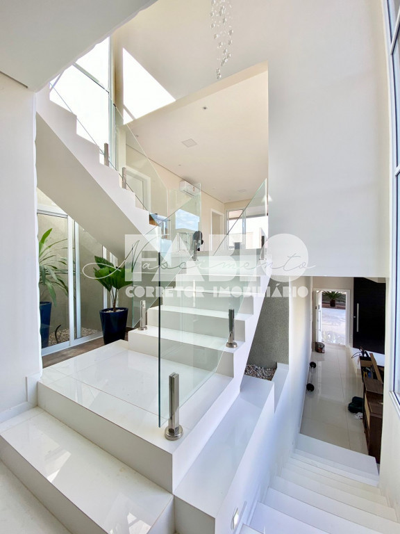 Casa de Condomínio com 4 quartos à venda, 390m² — foto 9 de 27