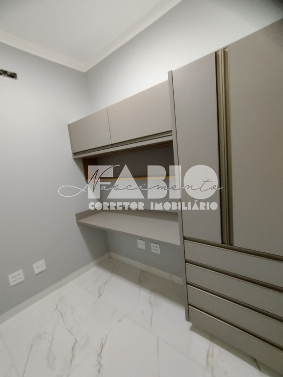 Casa de Condomínio com 3 quartos à venda, 219m² — foto 9 de 30