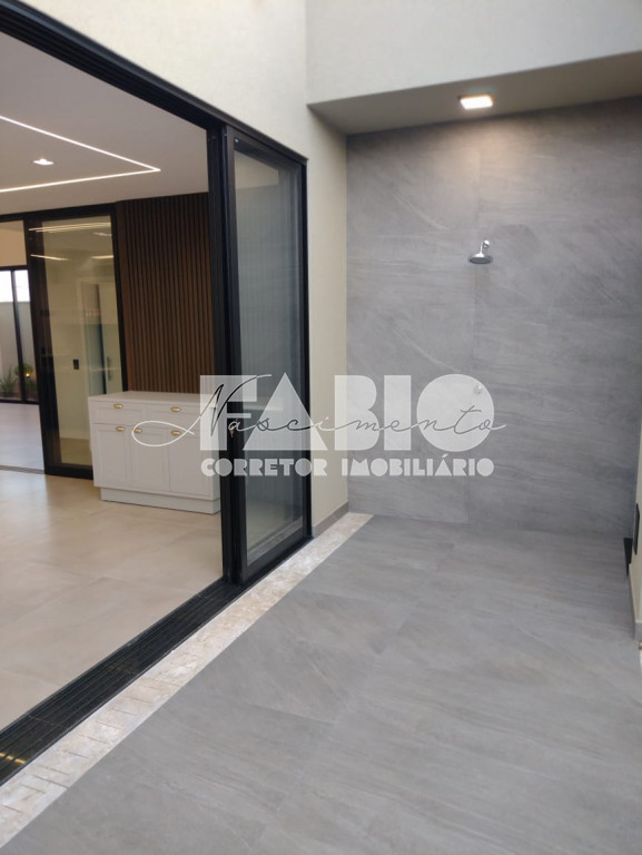Casa de Condomínio com 3 quartos à venda, 230m² — foto 20 de 23