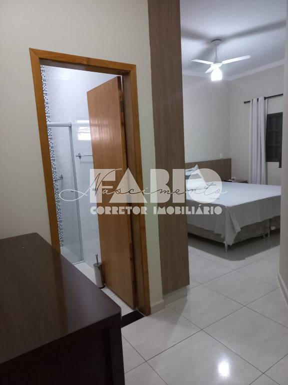 Casa com 3 quartos à venda, 130m² — foto 9 de 17