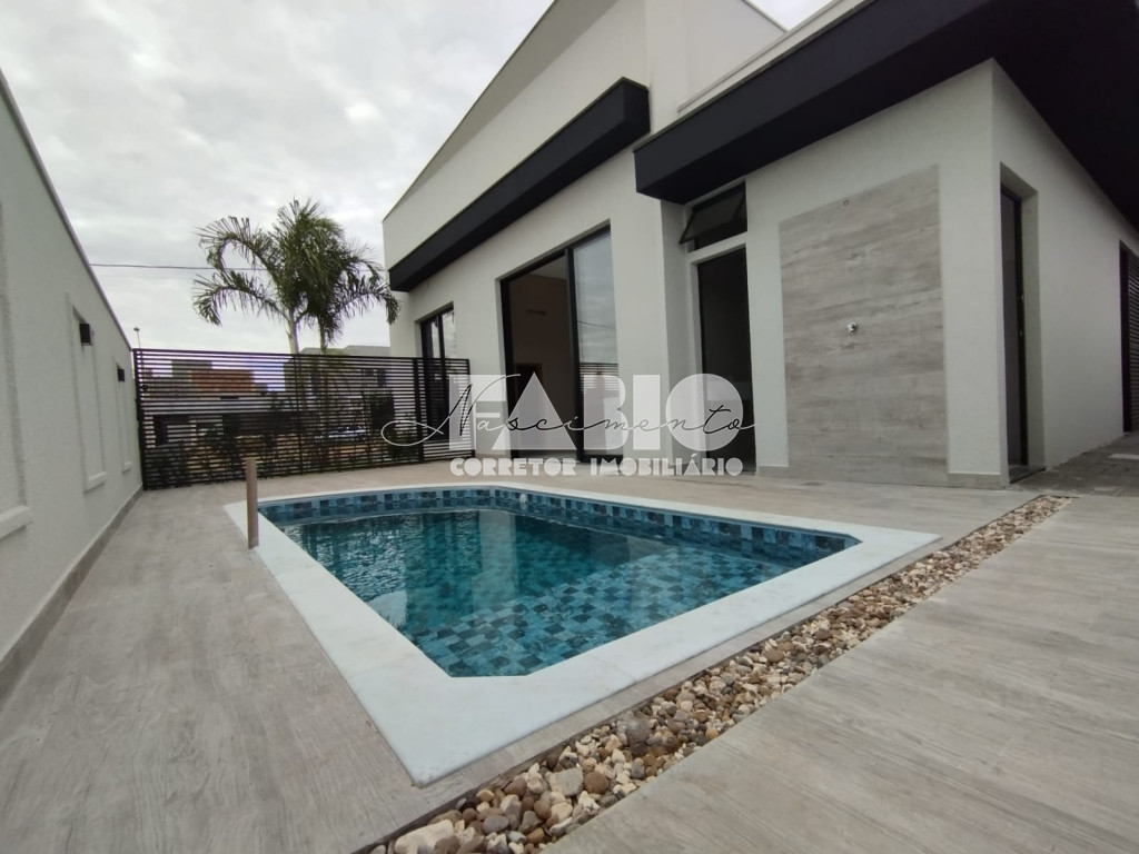 Casa de Condomínio com 3 quartos à venda, 150m² — foto 2 de 16