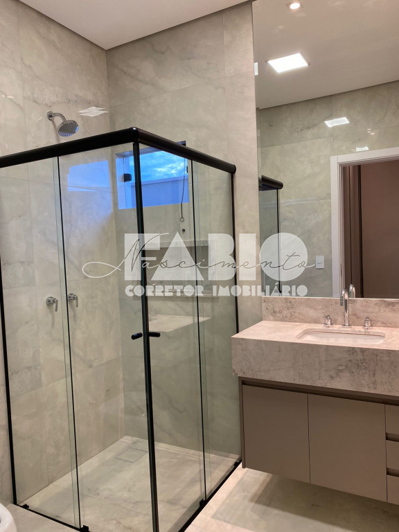 Casa de Condomínio com 3 quartos à venda, 253m² — foto 9 de 29