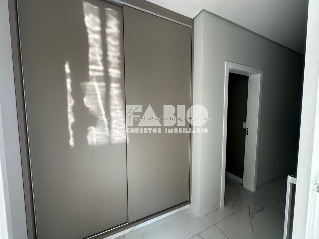 Casa de Condomínio com 3 quartos à venda, 300m² — foto 13 de 29