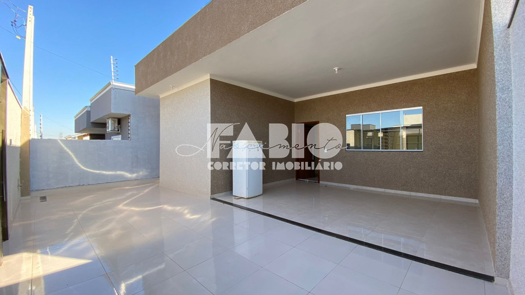 Casa com 3 quartos à venda, 120m² — foto 2 de 23