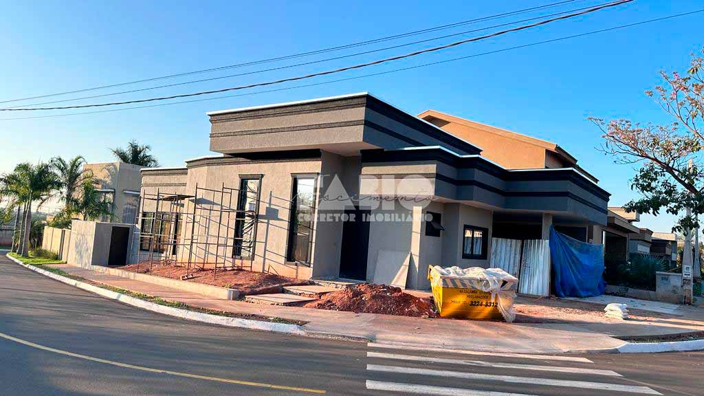 Casa de Condomínio com 3 quartos à venda, 202m² — foto 2 de 18