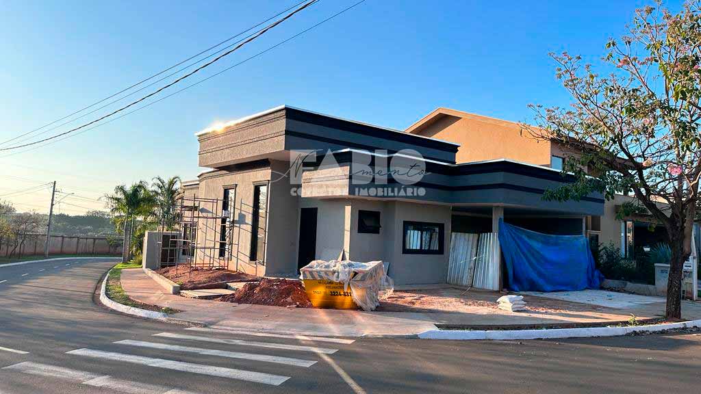 Casa de Condomínio com 3 quartos à venda, 202m² — foto 6 de 18