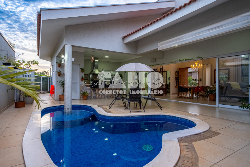 Casa de Condomínio com 3 quartos à venda, 260m² — foto 27 de 30