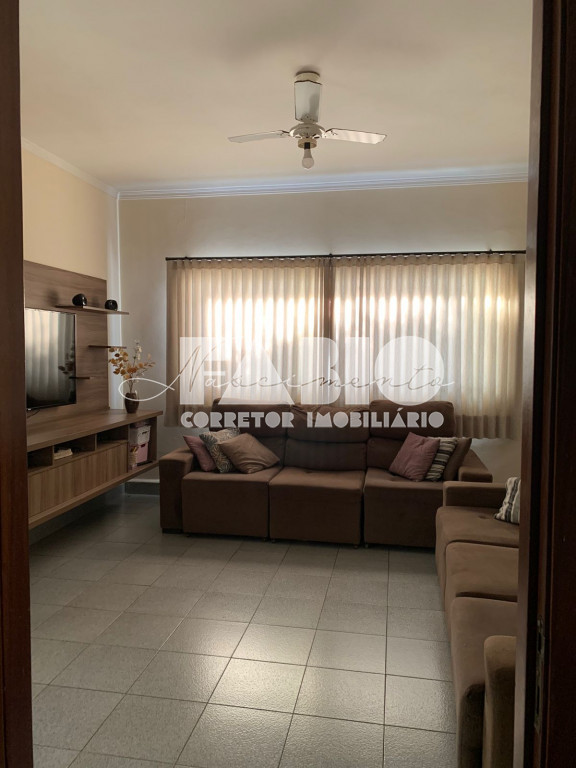 Casa com 3 quartos à venda, 180m² — foto 13 de 21