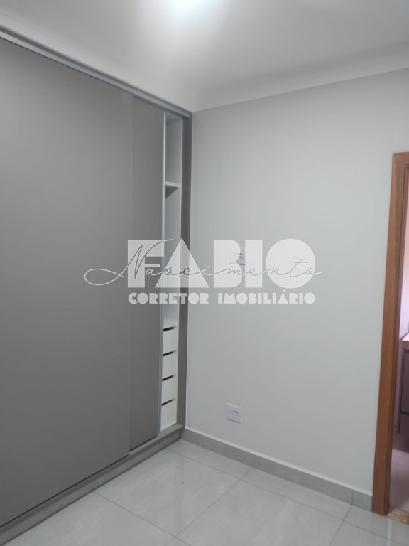 Casa de Condomínio com 3 quartos à venda, 253m² — foto 17 de 30